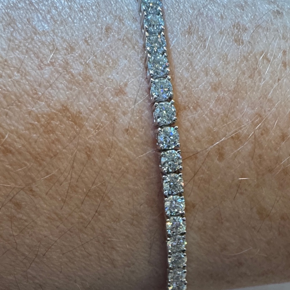 Dazzling Sterling Silver Moissanite Tennis Bracelet